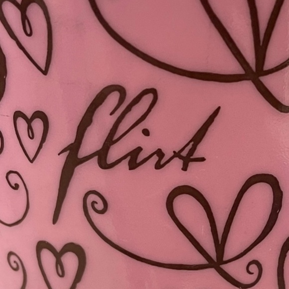 STARBUCKS 2006 Coffee Mug "FLIRT," "SWEET" & Pink Hearts Decorate Cup 17 oz EUC - Picture 6 of 14